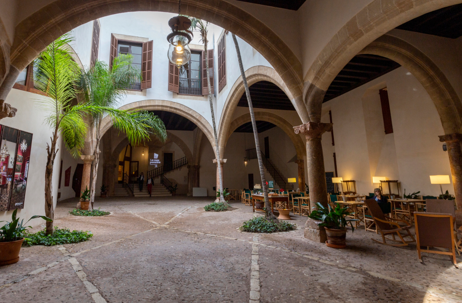 Flavors of Palma and Hidden Alleys: Private Food Walking Tour